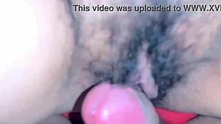 स्टेपसिस्टर की बालों वाली गुलाबी चूत को जोरदार चोदा