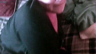 मैंने अपने दोस्त की सौतेली बहन को कोने में किया और आखिरकार जो चाहता था मिला