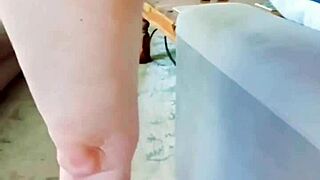 Bold Close-Up of Cougar Wife Spreading Her Huge Pussy Lips