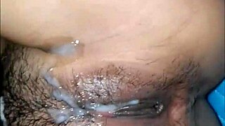 अशिरा की खूबसूरत चूत मुझे जोर से उड़ाती है