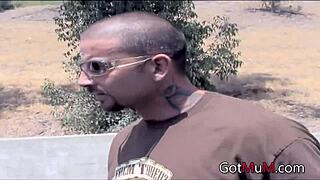 दो रैंडम मिल्फ उठाईं वाइल्ड कास्टिंग काउच फक सेशन के लिए