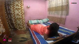 कभी सोचा सौतेली माँ पति के जाने पर सौतेले बेटे से चुपके वाइल्ड चुदाई कैसे?