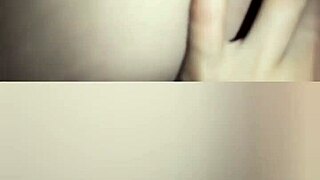 I get hot on the street and tease my boyfriend in the car