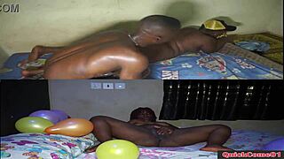 स्वीट डॉक्टर Patricia और Kenzie रॉ बिहाइंड-द-सीन्स सेक्स में!