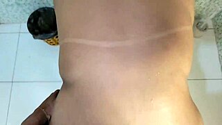 Stepmom Gets Huge Cumshot.