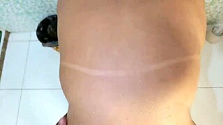 Stepmom Gets Huge Cumshot.