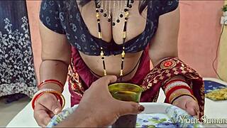 Indian aunty horny ho gayi aur boy ne choda