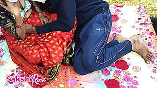 साक्षी मोन्स, फक माय टाइट पसी हार्डर इन दिस देसि चुदाई?