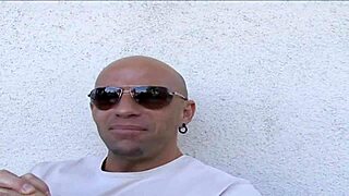 meeting a sexy milf leads to intense fuck in bed