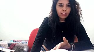 Sarah rosa shares her strangest fetishes in vlog.