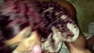 सबसे हॉट सौतेली मां पति के जाने पर चुपके से सौतेले बेटे को चोदती!