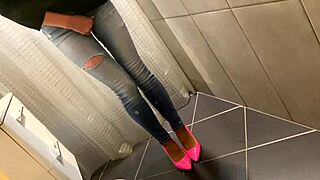 desperate housewife pees in jeans then worships ass