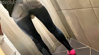 desperate housewife pees in jeans then worships ass