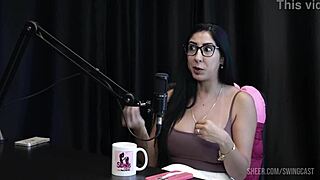 Renatinha Melo, Tifany Rocha aur Didy Reis glamorous bahar ki casting compilation mein.