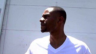 Fucking Big Ass Hot Mom in Lingerie