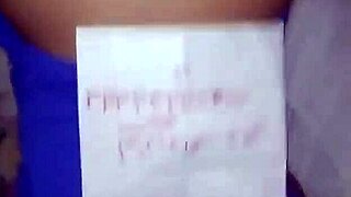 Arab milf wife shows off her sexy hot ass 😘