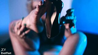 Gorgeous Marilou Back For Feet Worship And Masturbation?