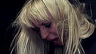 चिल्लाना