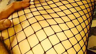 Wife meets admirer for anal without husband