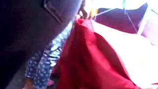 Look at that milf's big ass in jeans on the street