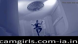 Hot mature milf get fucked and pussy squirt 😍