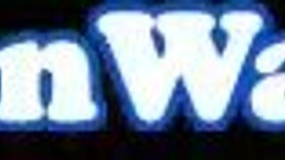 मैं हूं लेस्बियन MILF जो बस्ट्टी ब्लॉन्ड टीन 18+ की चूत चाटती हूं, टैटू और पियर्सिंग के साथ।