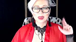 i'm aimee, hot milf moaning in fishnets and red shoes