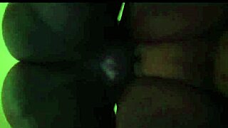 रीयल इंडियन स्टेपमॉम के लीक हुए होम वीडियो!