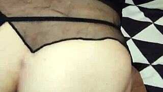 Amateur homemade erotic with married 40 years couple... so steamy! 😘