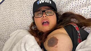 Stepmother Puts Pussy Out