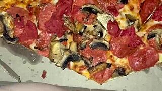 I ordered pizza and masturbated on it with my juicy pussy as a kinky arab teen craving bbc in los angeles