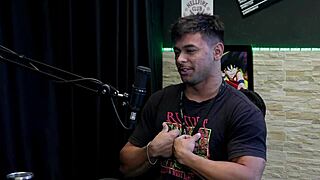 Subtle Hints of a Fainting Girl in Challenging Positions with Squirting Moments