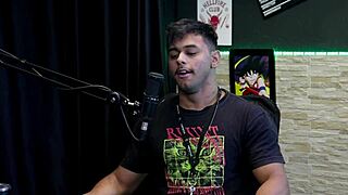 Subtle Hints of a Fainting Girl in Challenging Positions with Squirting Moments