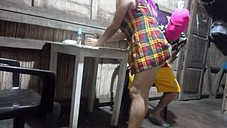 VIDEO RECIENTE WITH MADRASTRA DE COMPAÑIA SHE INSINUATES TO HIJASTRO HE GETS EXCITED AND DOES SOMETHING SURPRISING REAL HOMEMADE PORN