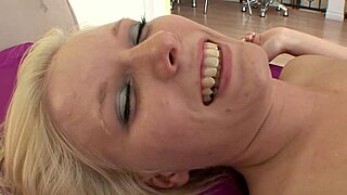 18 teen 18+ girl elaina raye gets her pussy eaten