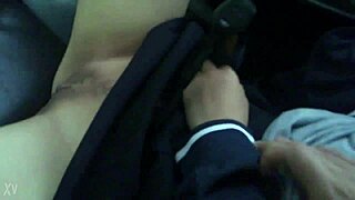 Amateur Asian babe masturbates to squirting orgasm