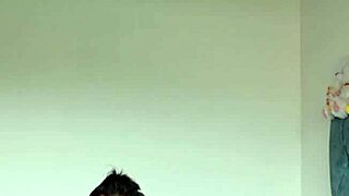 Chorros De Leche Squirt De Chica Muy Sexy Masturbándose Con Pasión