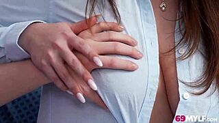 Cassie Lenoir Shows Him All Sorts Of Kinky Tricks!