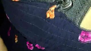 Oh wow, I'm flashing this mature Peruvian teacher with her big ass and tits in lingerie on the streets of Lima! 😏🍑