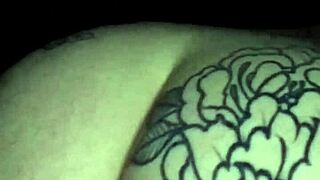 neon flamingo s5 with european milf in public outdoor action?