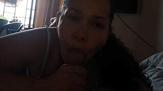 Seduzco Con Mi Gran Culo a Mi Hijastro Para Que Me Termine Dando Una Buena Cogida Con Su Gran Polla y Mi Delicioso Co�o Mientras El Cornudo de Mi Esposo Trabaja