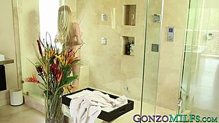 Hey, experienced cougar Jennifer Best rides young guy in cowgirl after blowjob