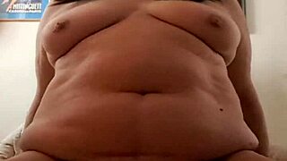 Hot Amateur Latina Wife Experiences First Time Pillow Fucking in Homemade Video