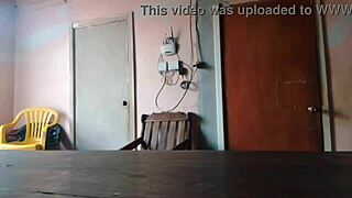 I see this morena latina with a big ass seducing her padrastro in homemade style.