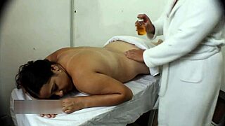 Masaje con final feliz inesperado a mi nueva caliente - porno en español