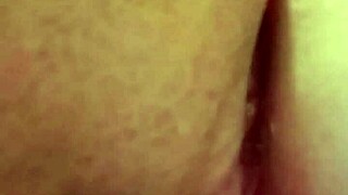 I love licking that milf arse so much.