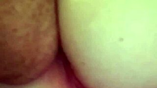 I love licking that milf arse so much.