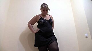 A Dirty Pussy Pees On A Rubber Dick A Plump Mistress In High Heels Gives A Lot Of Urine Fetish