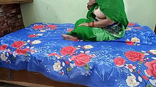 अरे, देखो ये इंडियन देसी मुस्लिम गर्लफ्रेंड को यंग 18+ एमेच्योर बड़ा लंड वाला बॉयफ्रेंड डॉगी स्टाइल पीओवी में एनल फक कर रहा है फुल हिंदी ऑडियो के साथ