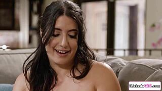 Big Tits Lesbian Babe Facesitting Busty Arab Delivery Woman